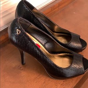 Black open toe heels